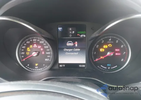 2019 Mercedes-Benz Glc 350E 4Matic z USA, uszkodzony, nr VIN WDC0G5EB7KF615853